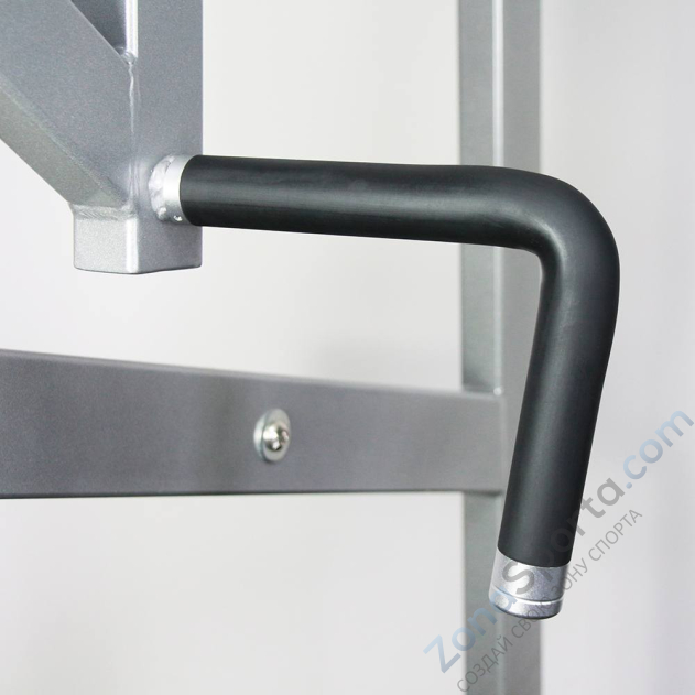 Грудной жим сидя на свободных весах Protrain 8214